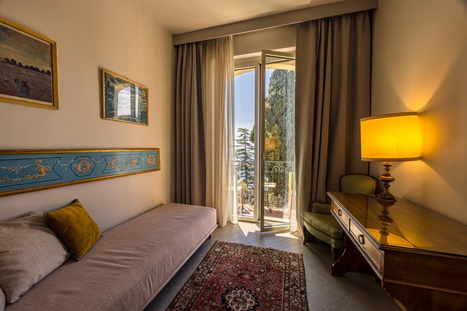 Hotel Villa Paradiso Taormina Exteriör bild
